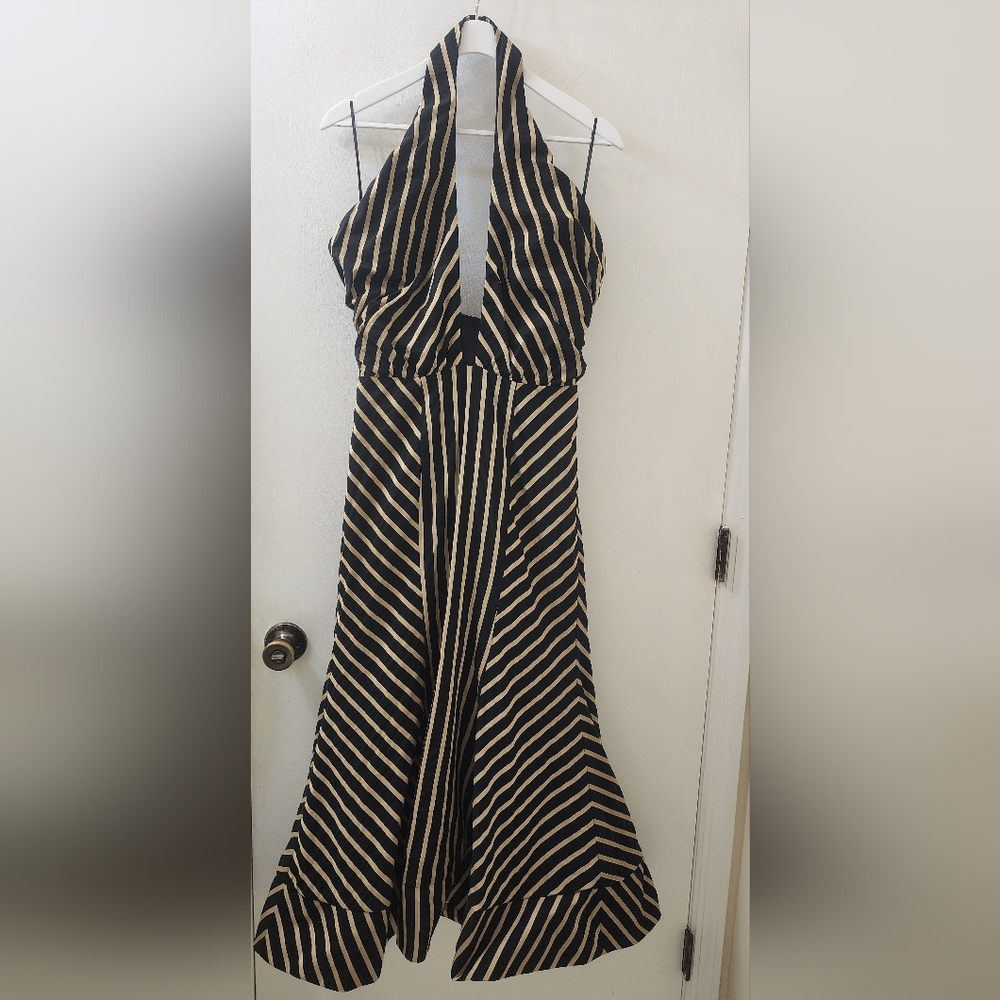 New C/MEO Collective Black and Cream Backless Dress, Size 4.‎